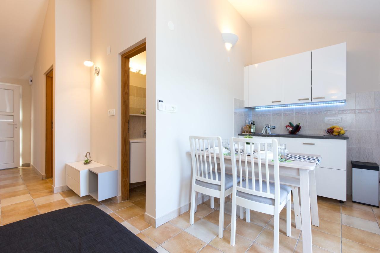 Čižići Apartments Tamaris מראה חיצוני תמונה