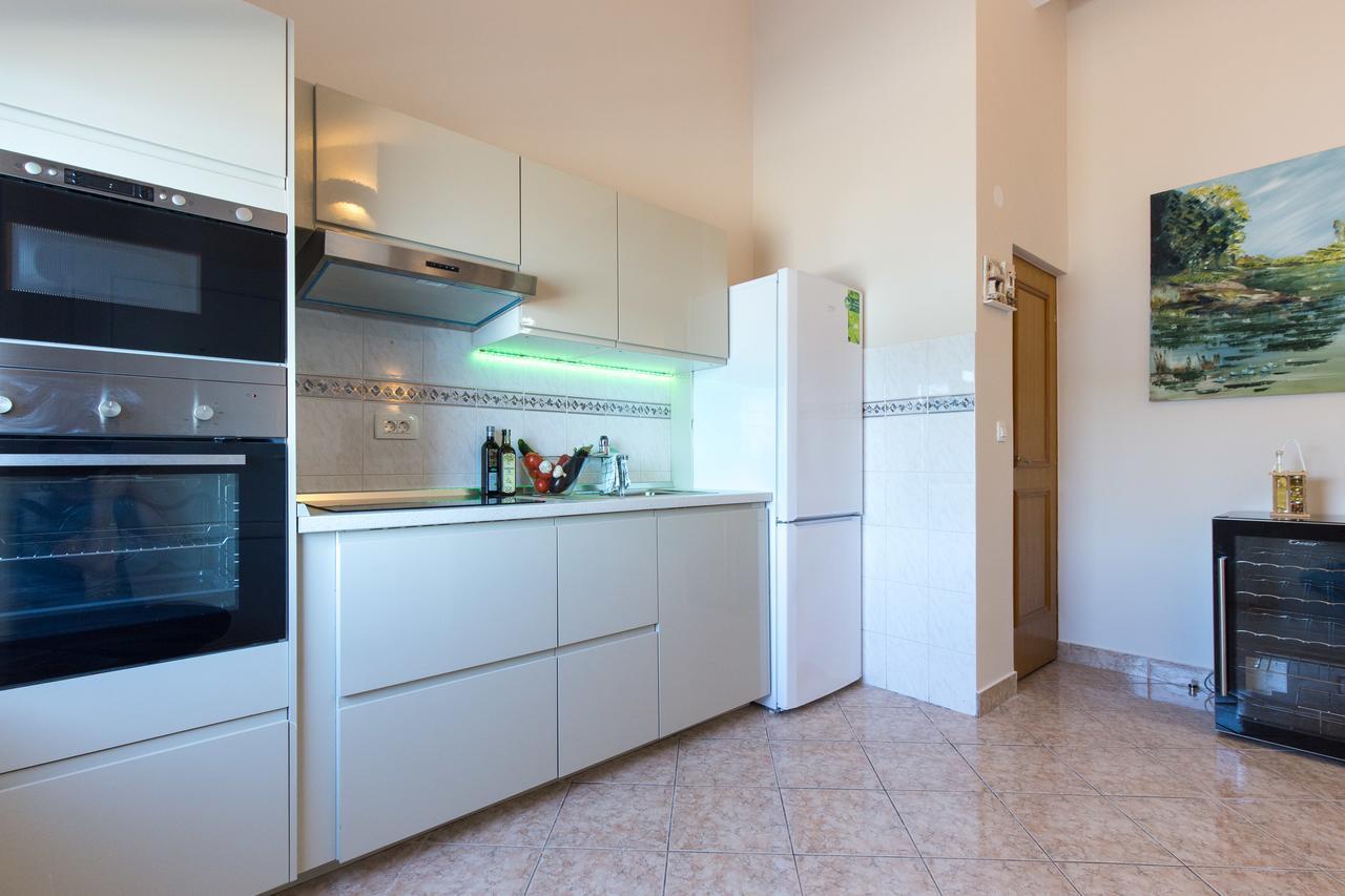 Čižići Apartments Tamaris מראה חיצוני תמונה